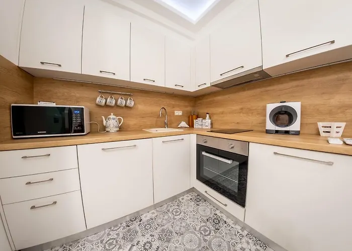 Pearl Life - No Window